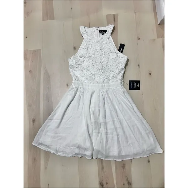 Lulus NWT Women Medium White Embroidered Lace Skater Mini Dress Coquette Chic - Image 2