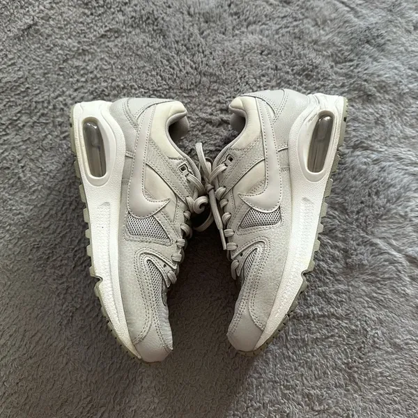 Nike Air Max 90 Women's Casual Sneakers - Image 3