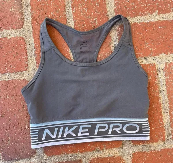 Nike pro grey sports bra sz s - Image 2