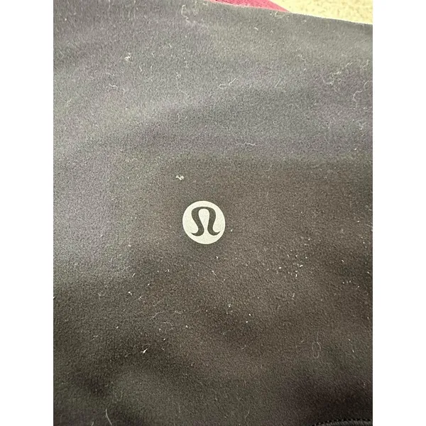 Lululemon Women's On Pace Black biker Shorts‎ Size 2 - Image 4