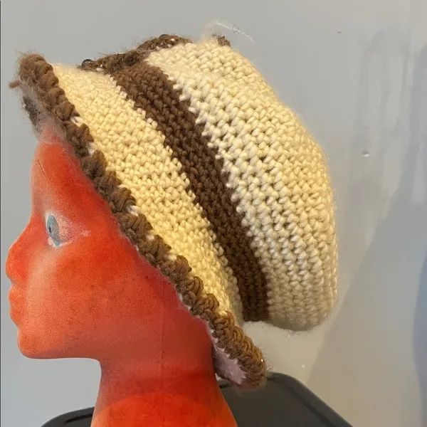 Crocheted Cream and Brown Knit Hat vintage looks - Image 3