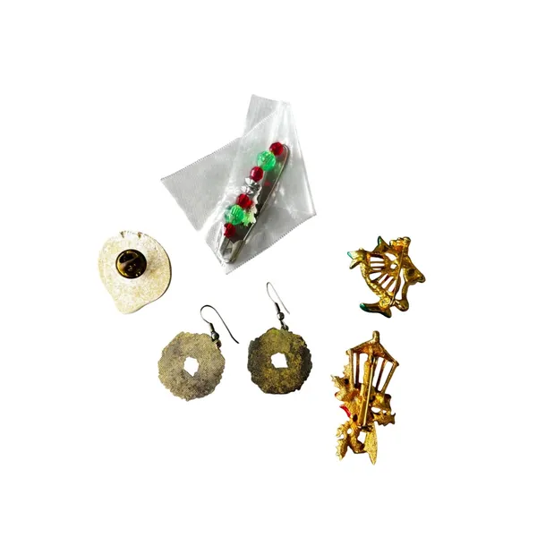 Vintage 70s 80s Jewelry Lot Christmas Kitsch Wreath‎ Earrings Brooches Pins - Image 2