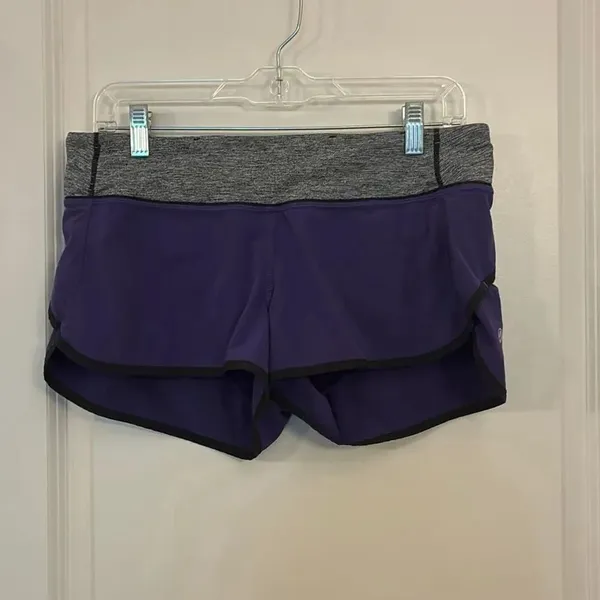 Lululemon speed up shorts women’s size 8 - Image 5