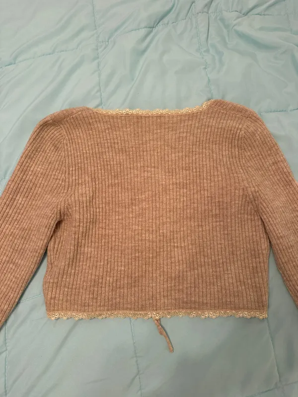 Molly Green Beige Tie-Front Cropped Cardigan - Image 3