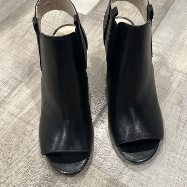 NWOT, Cole Haan heeled mule - Image 15