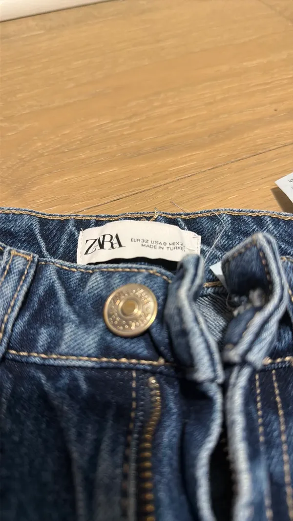 ZARA Jeans - Image 4