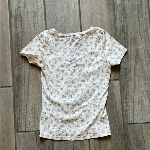 Audrey White and Green Patterned Top - Image 5