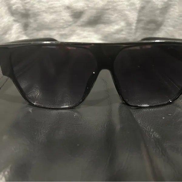 Black Sunglasses - Image 3