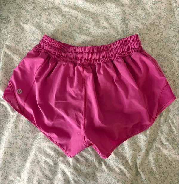 Lululemon 2.5" Hotty Hot - Image 3