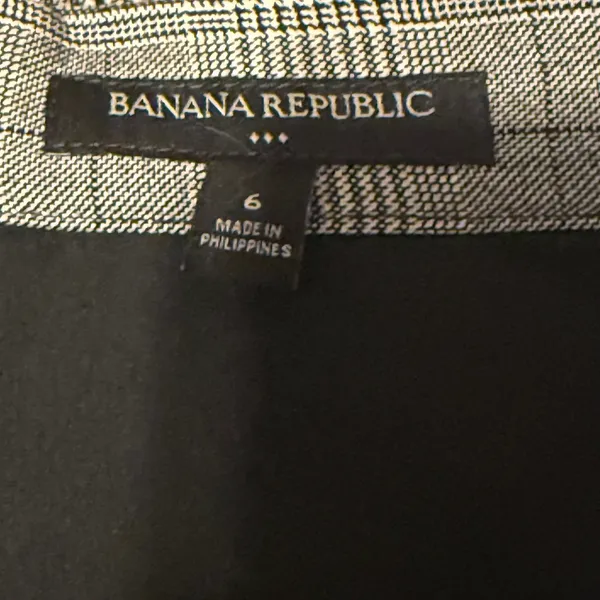 Banana Republic Plaid Wrap Front Skirt Size 6 Brown Tan Knee Length Officecore - Image 4