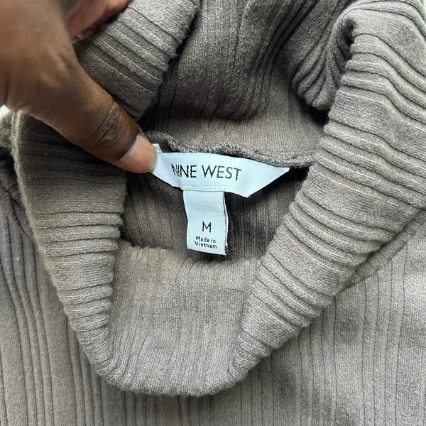 Nine West Taupe Gray Turtleneck Sleeveless Ribbed Midi Dress Size Medium - Image 9