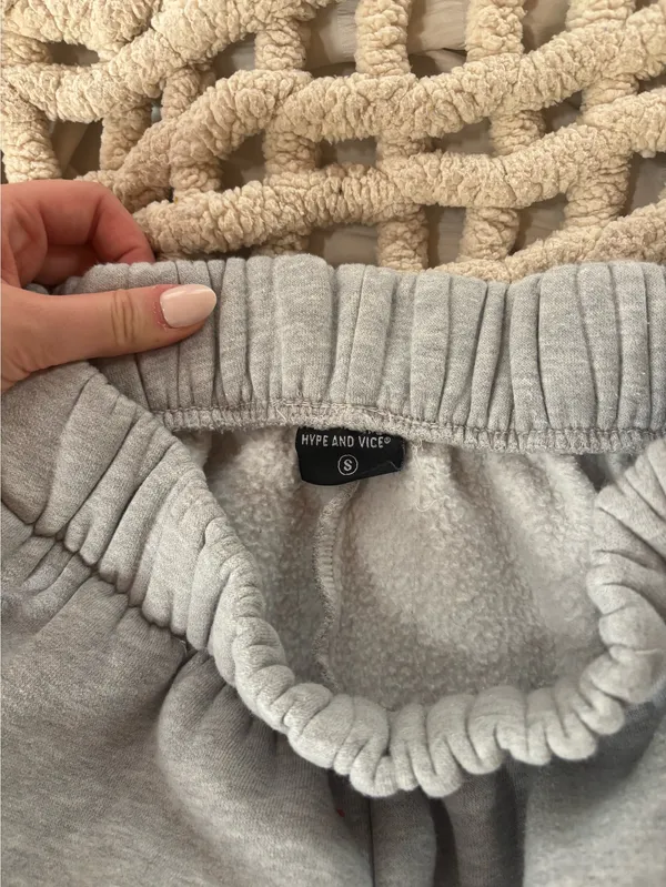 Hype and vice cornell sweatpants  - Image 2