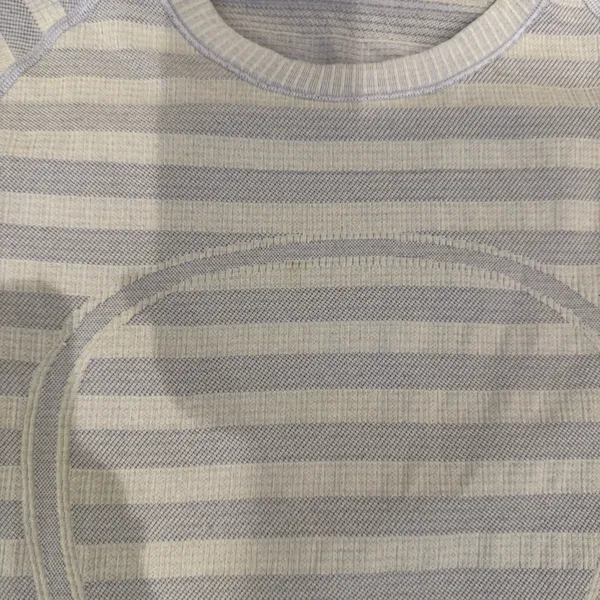 Light purple Lululemon long sleeve - Image 8