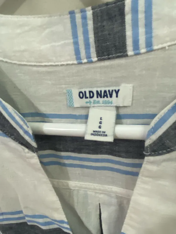 Old Navy Women’s Blue & White Vertical Stripe Button-Down Tunic - Image 3