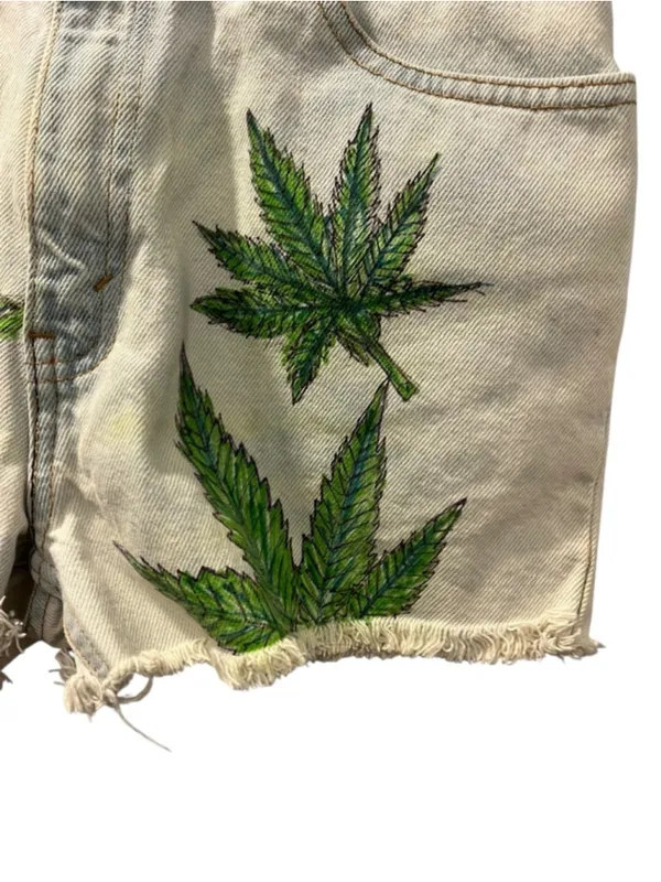 Vintage 2002 Levi's 517 Custom Hemp Leaf Blue Denim Shorts Size 16 Y2K Festival - Image 2