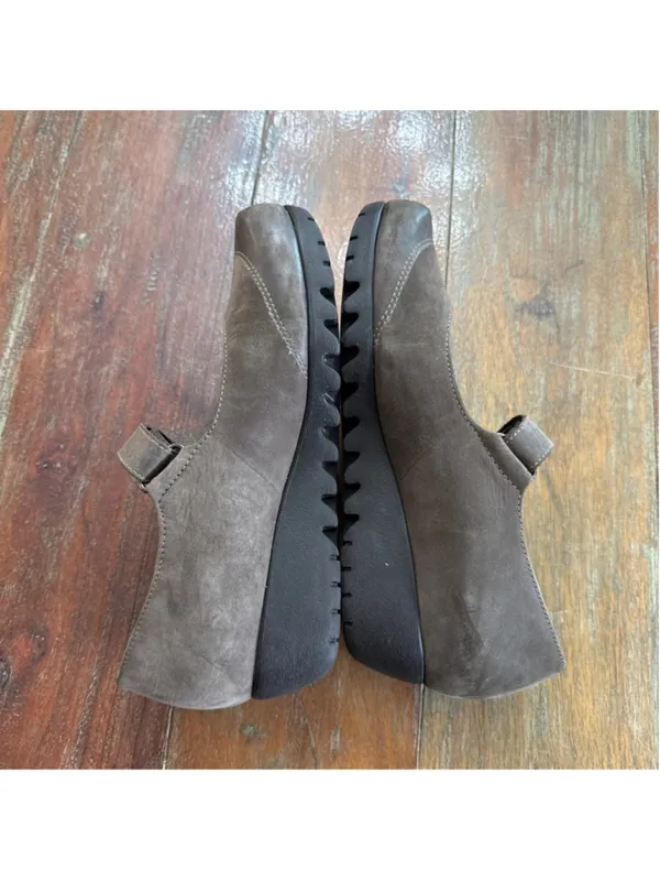 Munro American Brown Suede Mary Jane Flats Women's Size 6 5 - Image 7