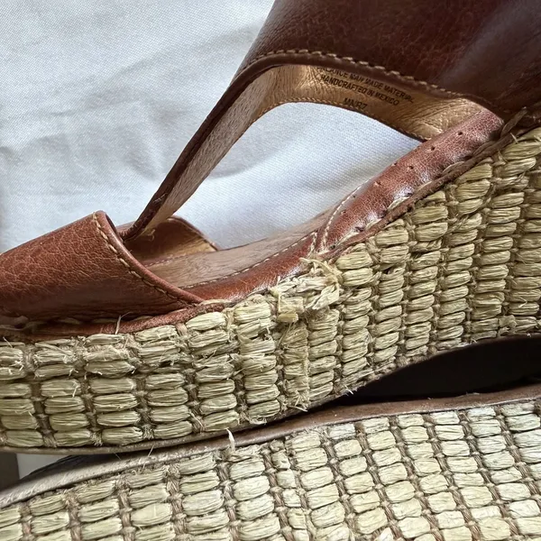 Born Brown Leather Woven Espridrille Wedge‎ Platform Sandal Women 6 US. 36.5 EU - Image 4