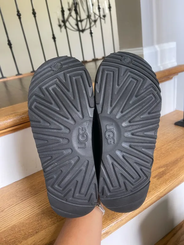 Black UGG Tasman Slippers Women’s - Image 5