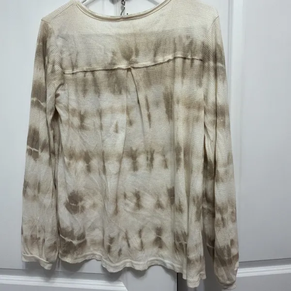 Pol Tan And Cream Henley Long Sleeved Size Small Tye Dye Shirt - Image 6