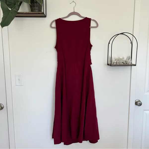 NWT A‎ New Day Wine Red Sleeveless Cutout V Neck Suit Midi Dress Size Medium - Image 2