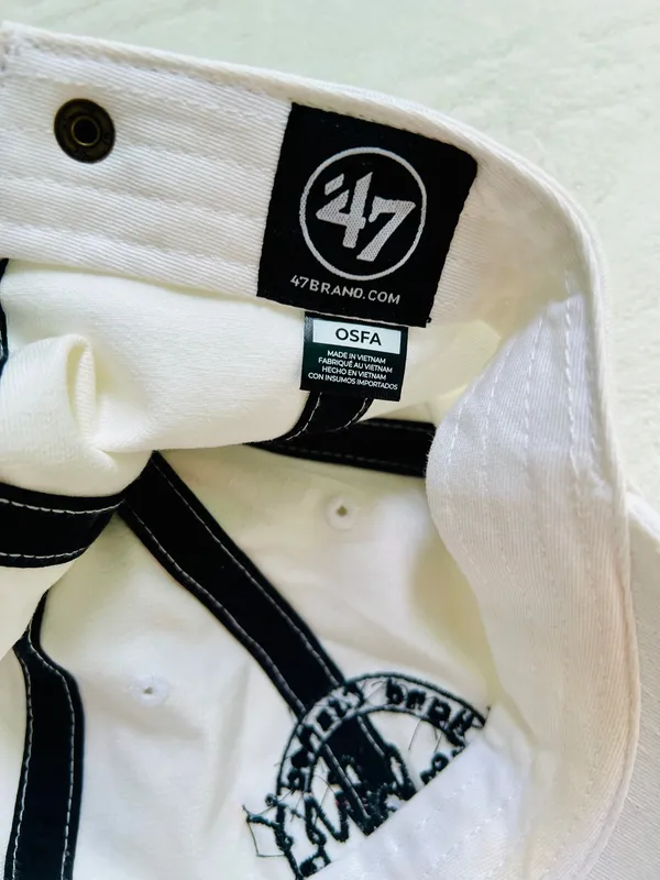carbliss white baseball strapback cap - Image 4