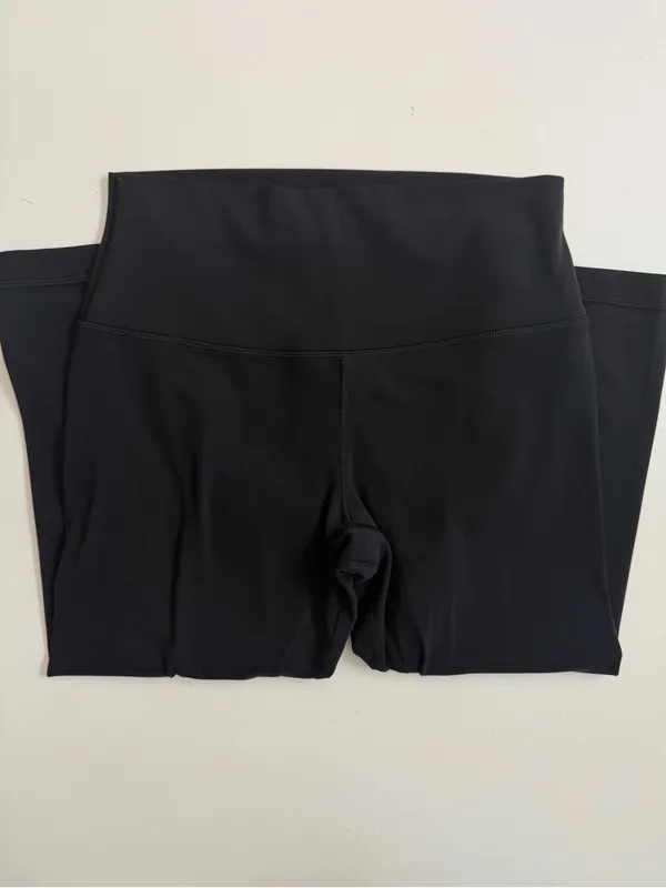 Lululemon Align Crop Leggings Capri High Rise Nulu Fabric Athletic Black 19” - Image 2