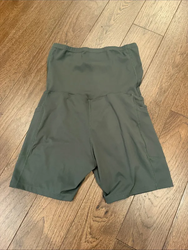 High-Waist Green Women’s Maternity Compression 6” Bike Shorts - C27-169 - Image 5