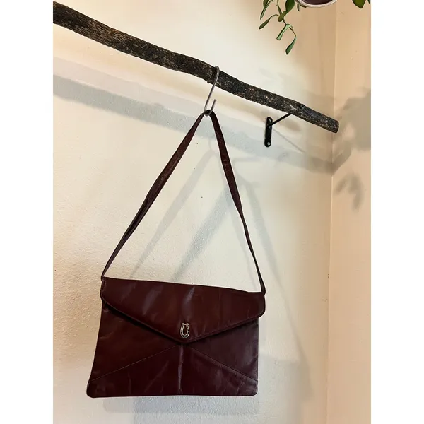 Vintage Justin Burgundy Genuine Cowhide Leather Horseshoe Detail Shoulder Bag - Image 14