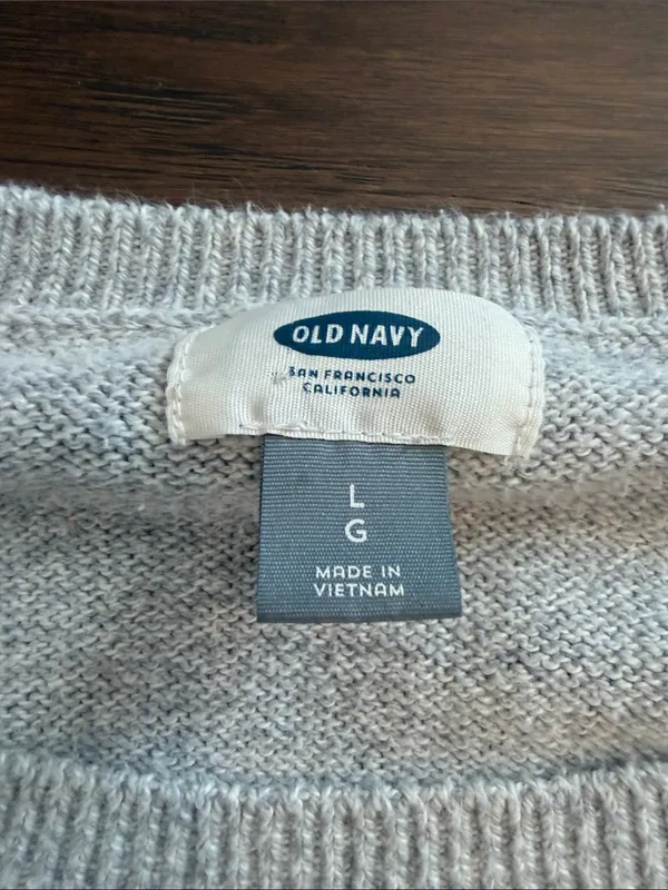 Old Navy Women’s Crewneck Sweater in Light Gray Size Large - C58-023 - Image 2
