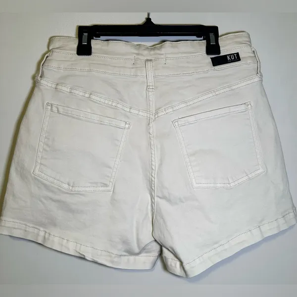 KUT from the Kloth Jane high rise short white size 8 - Image 2