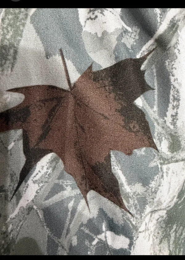 SHEIN camo shorts with side pockets - Size Medium. ***Refer to measurement. Gently warn and Excellent condition. Measurements approximately 14” waste not fully stretched out x 11.5” long. Non-smoking home. Sold as is. Priced to sell at as is condition. If you don’t like my price make reasonable offers. - Image 4