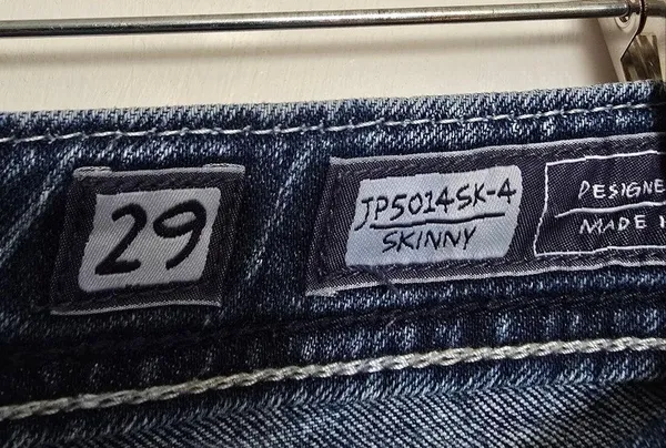 Miss Me Jeans Womens Size 29 Flap Button Pockets - Image 3