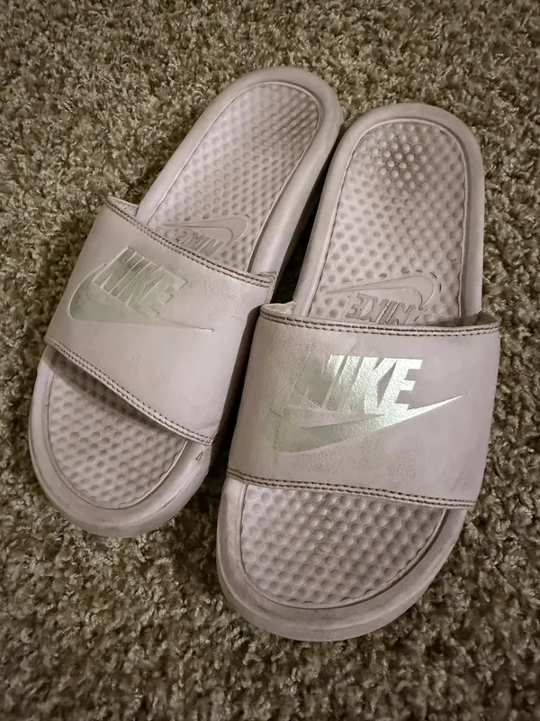Nike slides - Image 4