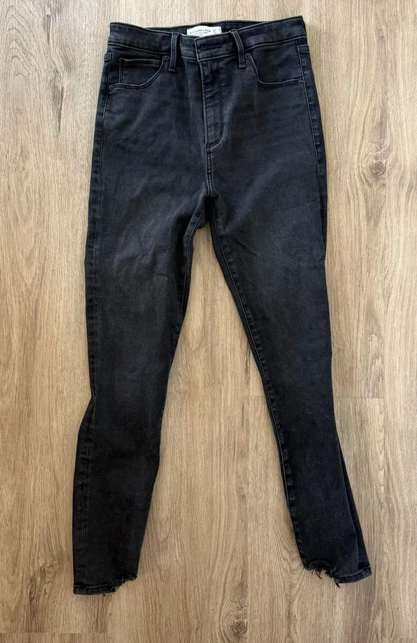 Super Skinny Ankle High-Rise Abercrombie Jeans - Image 2