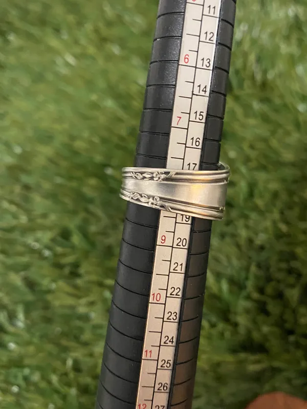 Ring Size 8 Silver - Image 9