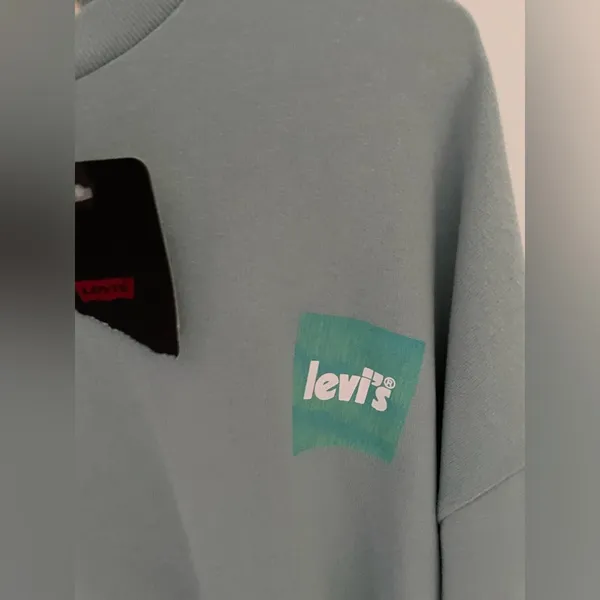 New Levi’s sweatshirt - Image 4