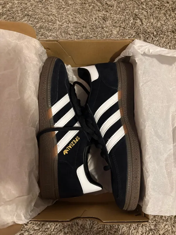 Black Adidas Spezial  - Image 2