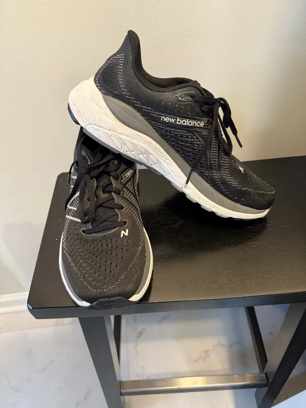 New Balance Fresh Foam 860 Women’s Running Shoes - Image 2