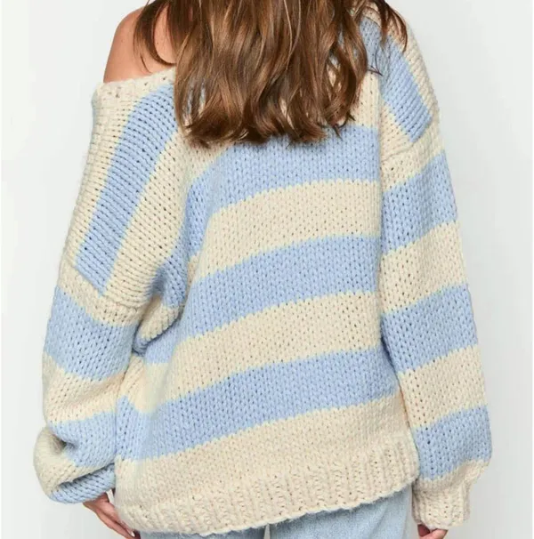 Beginning Boutique Knit Sweater Oversized - Image 7