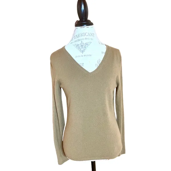 Sutton Studio Cashmere Classic Tan V-neck Sweater Sz M 100% Cashmere - Image 4