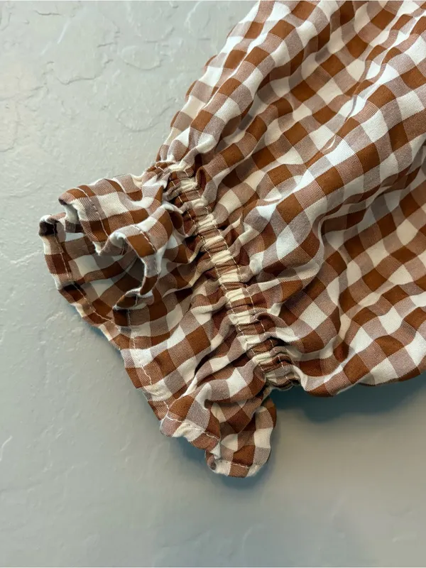 Indigo Rising brown white gingham plaid tie front ruffled crop top medium - Image 7