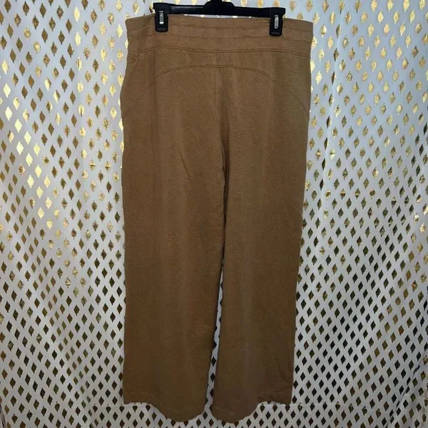 Athleta balance loungewear baggy comfy sweatpants tan nude size L - Image 3