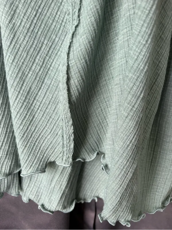 #007 SO Sage Green Ribbed Button Front Tank Top Size XS NWT - Image 7
