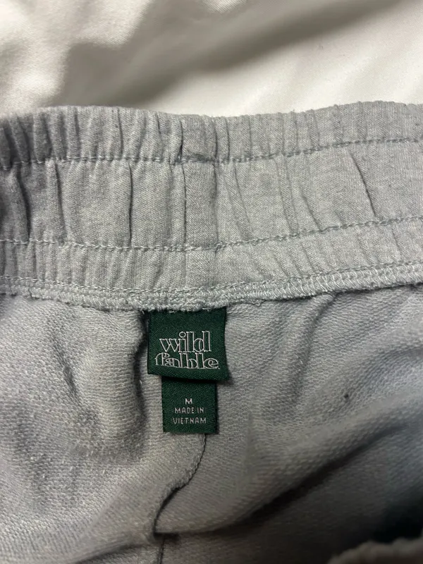 Wild Fable grey sweatshorts - Image 3
