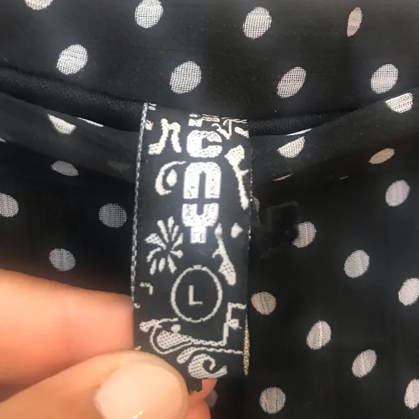 CNY Polka Dot shorts SZ L - Image 6