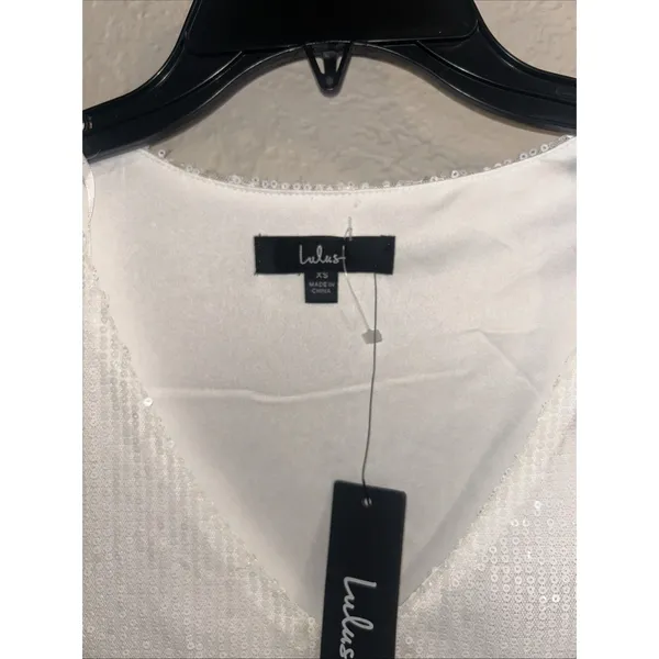 Lulus Women's White Sequin V-Neck Mini Dress Size XS Short Sleeve Lined New - Image 2