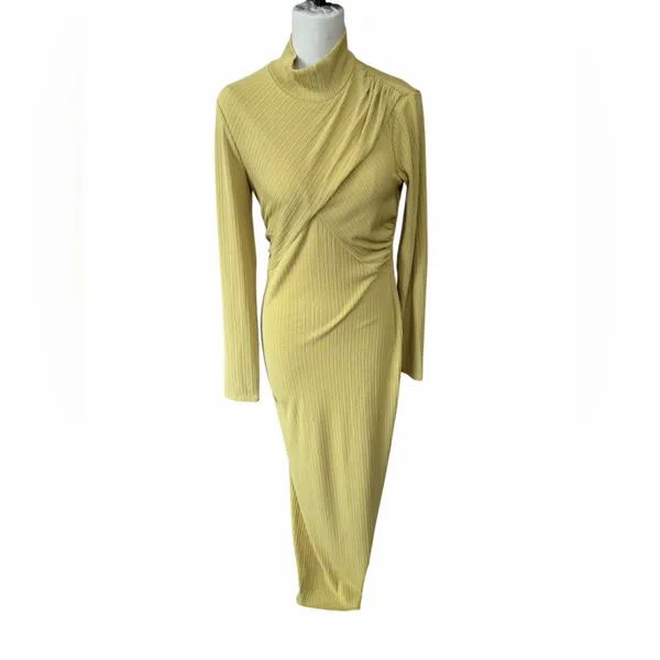 Reformation Mallorie Ribbed maxi dress‎ size medium - Image 3