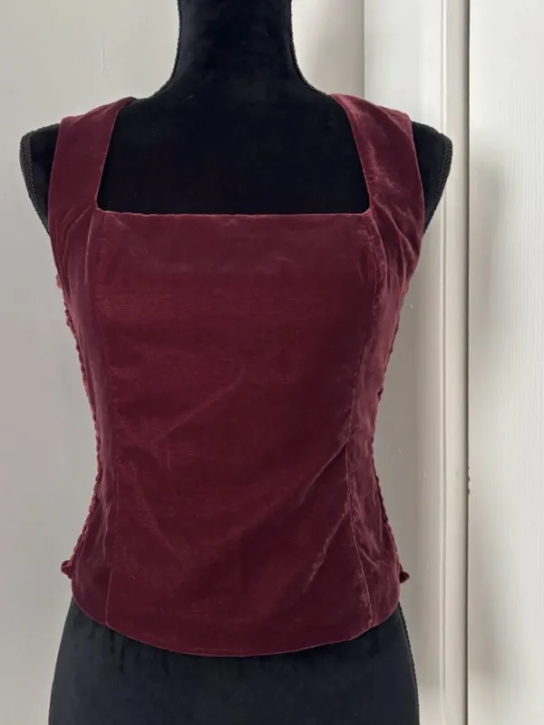 Gap velvet Tank top large Burgundy square neck, smocked sides holiday party NWT - Image 2