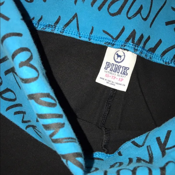 VS Pink yoga leggings - Image 2