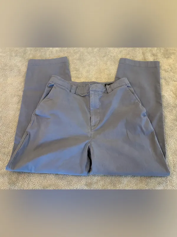 Women’s GAP Brand Straight-Leg Khaki Pants in Light Blue Size 4 - Image 2